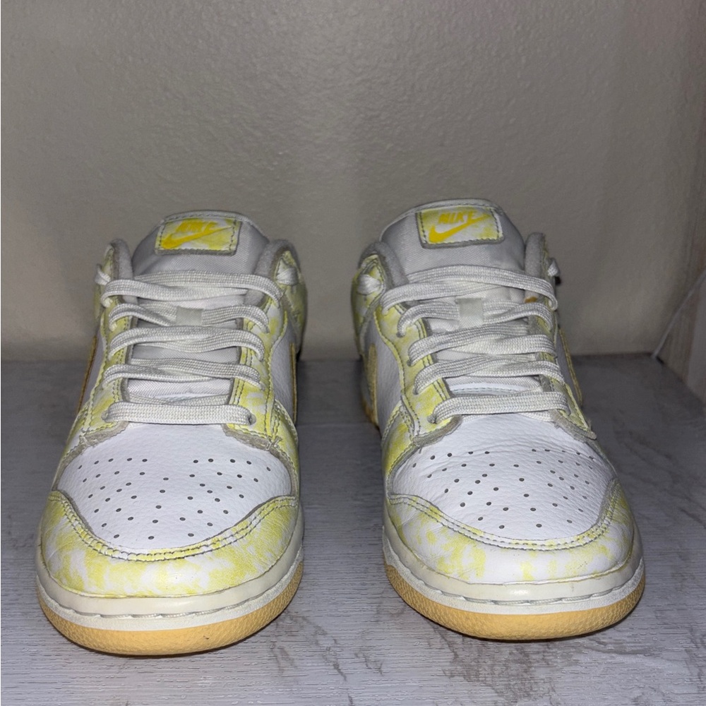 *GUC* Nike Womens Dunk Low OG “yellow strike” SIZE 7 Clean!!